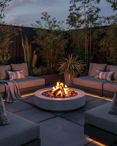 Table de foyer extérieur moderne autoportante en acier durable avec télécommande pour les barbecues dans la cour (résistante aux intempéries) - Product Image 3