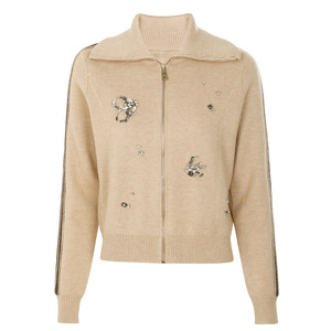 Nouvelle collection Automne/Hiver 2025 : Ensemble de luxe en tricot avec veste zippée à revers ornée de strass et pantalon large pour femme – Vêtements écologiques - Product Image 5