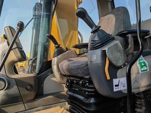 Excavatrice Caterpillar Cat 315D2 15TON de seconde main 315 Petite pelle de bonne qualité Excavatrice Cat 315D2 à bas prix - Product Image 3