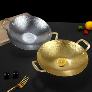 Olla Eléctrica OULU Dorada <span class=keywords><strong>de</strong></span> <span class=keywords><strong>Acero</strong></span> <span class=keywords><strong>Inoxidable</strong></span> con Doble Asa, Capacidad <span class=keywords><strong>de</strong></span> 3L/1.5L para Fideos Coreanos, Mariscos y Platos Secos - Product Image 1