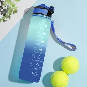 Botella de agua deportiva de plástico con logotipo personalizado, marcador de tiempo de acampada al aire libre, para gimnasio, 32 oz