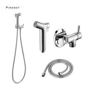 Pinebay Goede Prijs Badkamer Accessoires Shattaf Set Abs Schoonmaken Handheld Bidet Sproeier Persoonlijke Reiniging Shattaf Met Klep