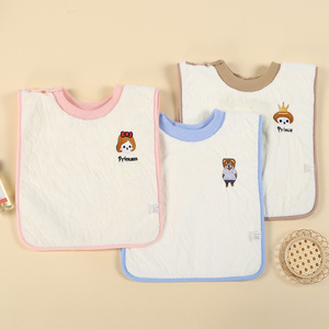 Baberos de lana coral Carlota con diseño bordado para bebés y niños pequeños, baberos impermeables con estampados de princesas y príncipes - Product Image 1