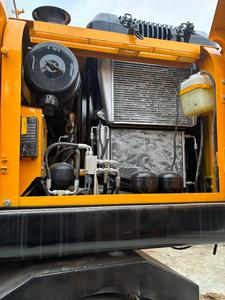 Excavatrice sur pneus Hyundai 150 d'occasion, modèle 2022, haute qualité, Corée, 15 tonnes, godet de 0,71 m, moteur, boîte de vitesses, pompe - Product Image 5