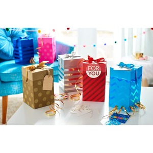 American greeting <b>gift</b> <b>box</b>, customizable in red, green, silver, and <b>gold</b> according to your needs - Product Image 4