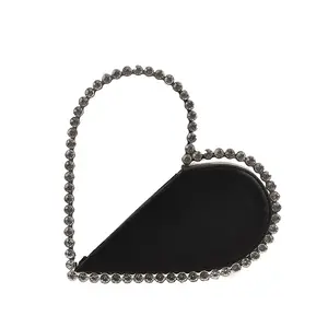 2024 populaire petit sac personnalisé femmes forme de coeur Bling paillettes sac à main couronne boîte strass pour les femmes pochette de luxe pour fête bal