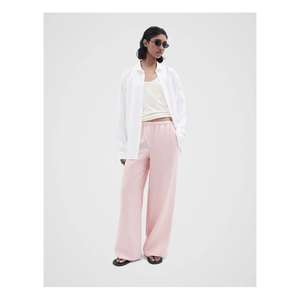 Pantalones rectos de tacto suave para mujer que ofrecen una estructura equilibrada y un ajuste relajado para un uso diario fiable. - Product Image 1