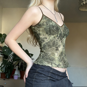 Top camisole vintage à col en V avec bordure florale floue, style fille branchée, coupe ajustée, amincissant, polyvalent, petit gilet - Product Image 5