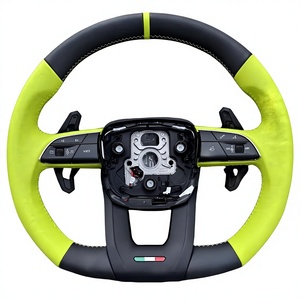 Volant en fibre de carbone pour Lamborghini Urus avec modification en cuir Rose Madder - Product Image 4