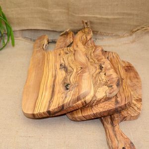 Planche à découper ronde en bois d'olivier italien de 30 cm, écologique et non toxique, pour fromage et pizza, vente en gros d'usine - Product Image 4