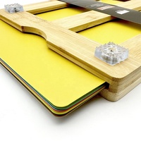 Ensemble de planche à découper en bois de bambou pour lave-vaisselle antibactérien minimaliste moderne avec 7 tapis en PP codés par couleur
