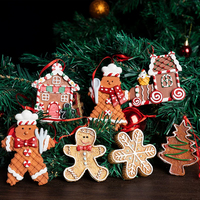 2027 Maßgefertigte Weihnachtsdekoration aus Kunstharz: Cartoon-Schneemann, Lebkuchen-Weihnachtsmann, Weihnachtsbaum-Hängedekorationen für die Familie