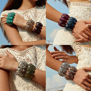 سوار ORNAPEADIA بوهيمي بنقشة الفهد للنساء - سوار مرن من الأكريليك، مثالي للارتداء اليومي والهدايا - Product Image 2