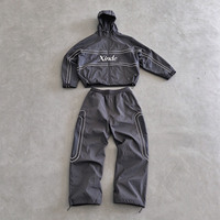 Ensemble de survêtement streetwear personnalisé en nylon pour homme : veste à capuche zippée et pantalon de jogging réfléchissant 3M coupe-vent