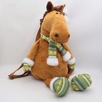 Vente en gros de nouveaux jouets de chevaux en peluche courts en peluche sac à dos pour enfants sacs souples et mignons cadeaux de bébé avec logo personnalisé et remplissage PP pour les anniversaires