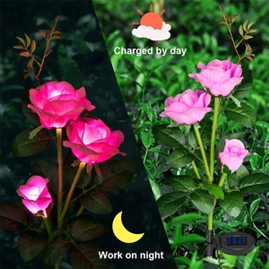 Lampe LED solaire en forme de Rose, luminaire décoratif d'extérieur, idéal pour un jardin - Product Image 4