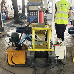 Conception personnalisée à haute productivité Machine de formage à froid de clôture en acier au meilleur prix pour la Russie - Product Image 2