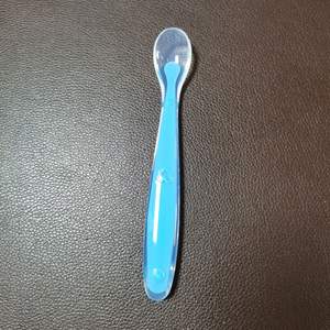 Cuchara de Silicona para Bebés con Contenedor, Cuchara Suave con Mango para Recién Nacidos, <span class=keywords><strong>Vajilla</strong></span> con Diseño Sólido - Product Image 6