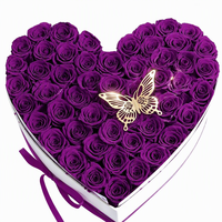 Saint-Valentin, Anniversaire, Fête des Mères, Anniversaire de Mariage : Coffret Cœur de 50 Roses Éternelles Jaunes – Plantes en Boîte Cadeau
