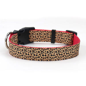 <span class=keywords><strong>Collar</strong></span> de perro con estampado de leopardo resistente y duradero en stock <span class=keywords><strong>Collar</strong></span> de cachorro de nailon ajustable con hebilla de liberación rápida - Product Image 3