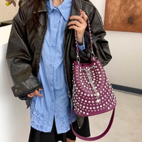 Nouveau Sac à Bandoulière Tendance pour Femme avec Rivets, Grande Capacité, en Cuir PU, Sac Seau de Luxe pour Femme avec Diamants
