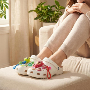 Sabots Mary Jane unisexe tendance, antidérapants, en maille douce, à plateforme plate, recyclables, rehaussants, motif ours, pour l'été - Product Image 4