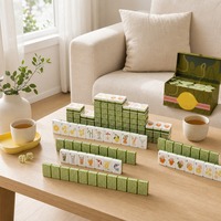 Ensemble de Mahjong en Acrylique Vert Marbré Pastel Délicat avec Dos Blanc Gravé pour Soirées de Jeu en Famille Adulte