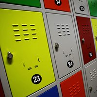 Autocollants en vinyle à numéro séquentiel noir personnalisé, étiquettes de décalcomanie Premium auto-adhésives imperméables