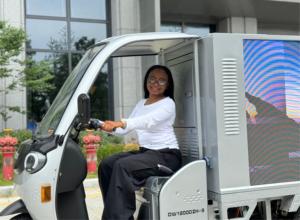 Tricycle Électrique Cargo LED de Haute Qualité 200-250W 60V, Nouveau Véhicule Publicitaire d'Extérieur Fermé pour la Promotion - Product Image 3