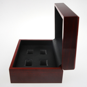 Hộp Trưng Bày Nhẫn Vô Địch - Product Image 2