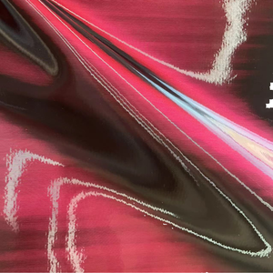 Tissu irisé holographique radiant brillant en cuir TPU matériau polyvalent pour le rembourrage de l'artisanat tels sacs à bagages robes - Product Image 2