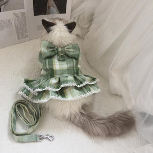 कुत्ते के पर्यावरण के अनुकूल पॉलिएस्टर प्लाड फीट स्कर्ट ड्रेस छाती पीछे कर्षण वसंत गर्मियों क्रिसमस कपड़े - Product Image 6