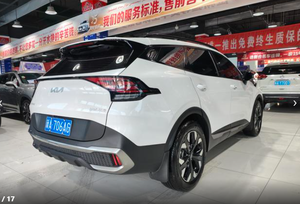 Autos Usados KIA Sportage 2023 2.0T 2WD Edición Flagship SUV Gasolina 2.0T Autos Usados Baratos en Venta Desde China Carros Usados - Product Image 6