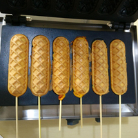 Machine à gaufres à bulles belge commerciale Machine à gaufres à saucisses Hot Dog fournie SY Gaufrier électrique antiadhésif 6 bâtons