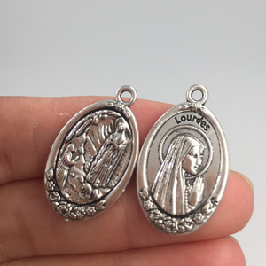 Médaille religieuse en métal <span class=keywords><strong>Lourdes</strong></span> 15x25mm pour collier de bijoux faisant sans nickel sans plomb - Product Image 1