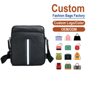 Bolso Cruzado de Cuero Genuino Negro para Hombre - Detalle de Rayas Verticales, OEM para Marcas que Buscan Lujo Deportivo y un Toque Urbano - Product Image 1