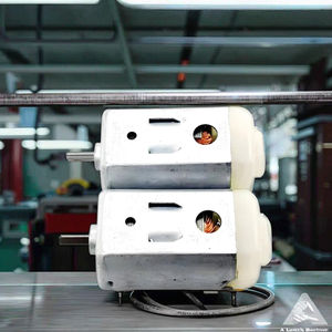 플라스틱 엔드 캡이 있는 <span class=keywords><strong>DC</strong></span> 모터를 FC-180 공장 가격, 장난감 소형 팬 DIY 모델을 위한 3-12V 저비용 미니 모터 경량 - Product Image 5