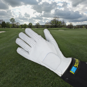 Vente en gros Gants de golf durables et respirants en cuir véritable blanc avec poignées avec logo personnalisé pour la main gauche - Product Image 1