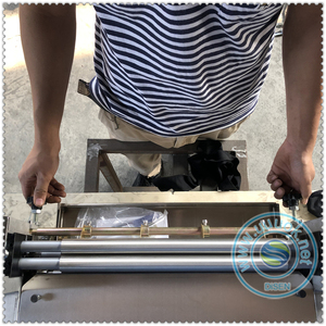 Machine à colle froide 720 mécanique, semelle intérieure, <span class=keywords><strong>livre</strong></span> en Carton ondulé avec bord en bois, rouleau latéral - Product Image 4