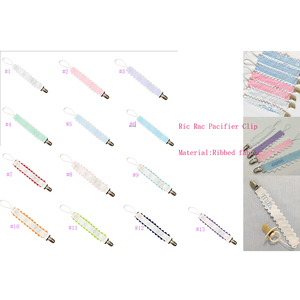 Vente en gros de clips pour sucettes bébé personnalisés avec bordure en ruban et nom brodé <span class=keywords><strong>personnalisé</strong></span> - Product Image 2