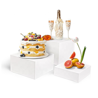 Présentoirs carrés blancs en PMMA TOYIN pour buffet