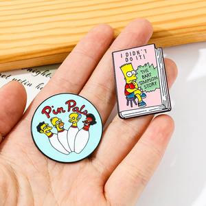 Broches Esmaltados de Aleación de Zinc Unisex con Diseños Nuevos al por Mayor, Broches de Anime Simpson para Decoración de Ropa DIY - Product Image 1