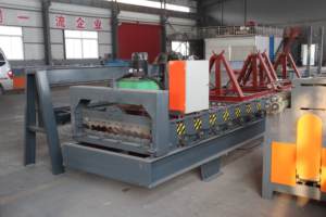 Automatische Zinkdach platte Dachbahn walzen form maschine Ein schicht ige Metalldach form maschine Fliesen herstellungs maschine - Product Image 3