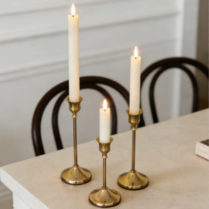 Velas Electrónicas de 19.5cm con Superficie Lisa Blanca y Efecto de Llama Parpadeante, Funcionan con Batería, Ideales para Cenas Familiares - Product Image 3