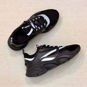 أحذية مشي بتصميم فاخر من الجلد الطبيعي لعام 2025، سهلة الارتداء بمقدمة مدببة وخفيفة الوزن وقابلة لإعادة التدوير، أحدث صيحات الموضة B22 B30 - Product Image 3