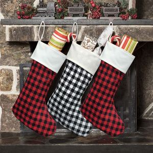 Chaussettes en lin à carreaux rouges/noirs/verts, chaussettes de sublimation, chaussettes de Noël - Product Image 2