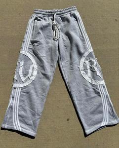 Pantalon de jogging évasé 100% coton pantalon de survêtement brodé à chaud personnalisé OEM en détresse Baggy de lavage en gros - Product Image 4