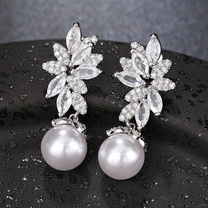 Pendientes Vintage con Diseño de Flor de Trigo y Perlas para Mujer, Joyería Elegante y a la Moda - Product Image 1