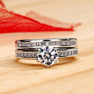 Anello Solitario a Sei Punte, Set di Anelli Classici Stile Matrimoniale per Donne - Product Image 1