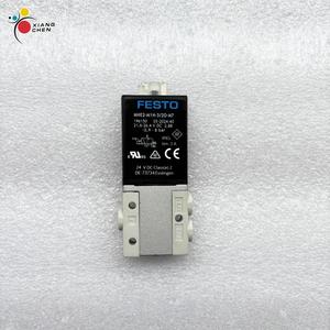 Válvula EM Original Nueva MHE2-M1H-3/2O-M7 196150 para Repuestos de Máquina de Impresión Offset KBA105 - Product Image 1